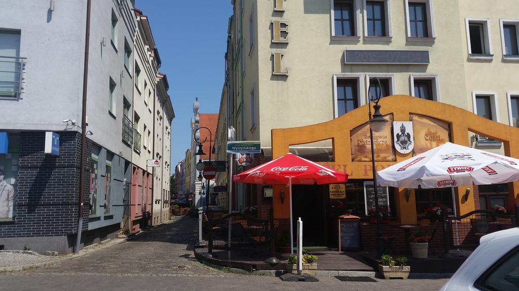 Hotel Restauracja Podzamcze Szczecin Bagian luar foto