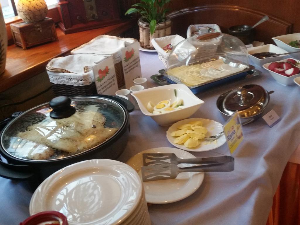 Hotel Restauracja Podzamcze Szczecin Bagian luar foto