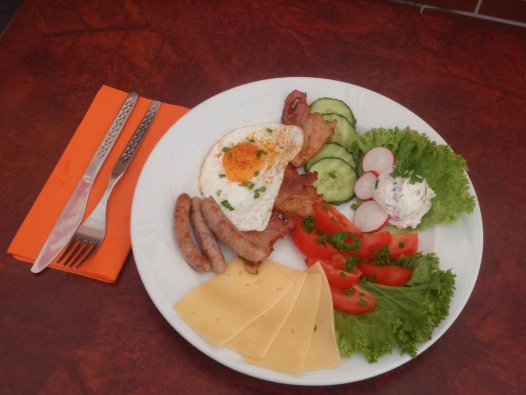 Hotel Restauracja Podzamcze Szczecin Bagian luar foto