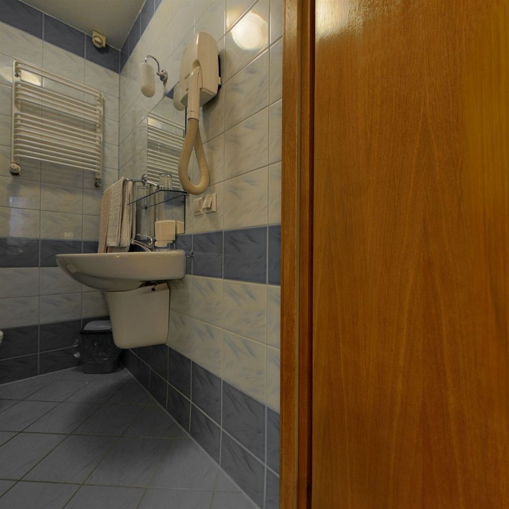Hotel Restauracja Podzamcze Szczecin Bagian luar foto