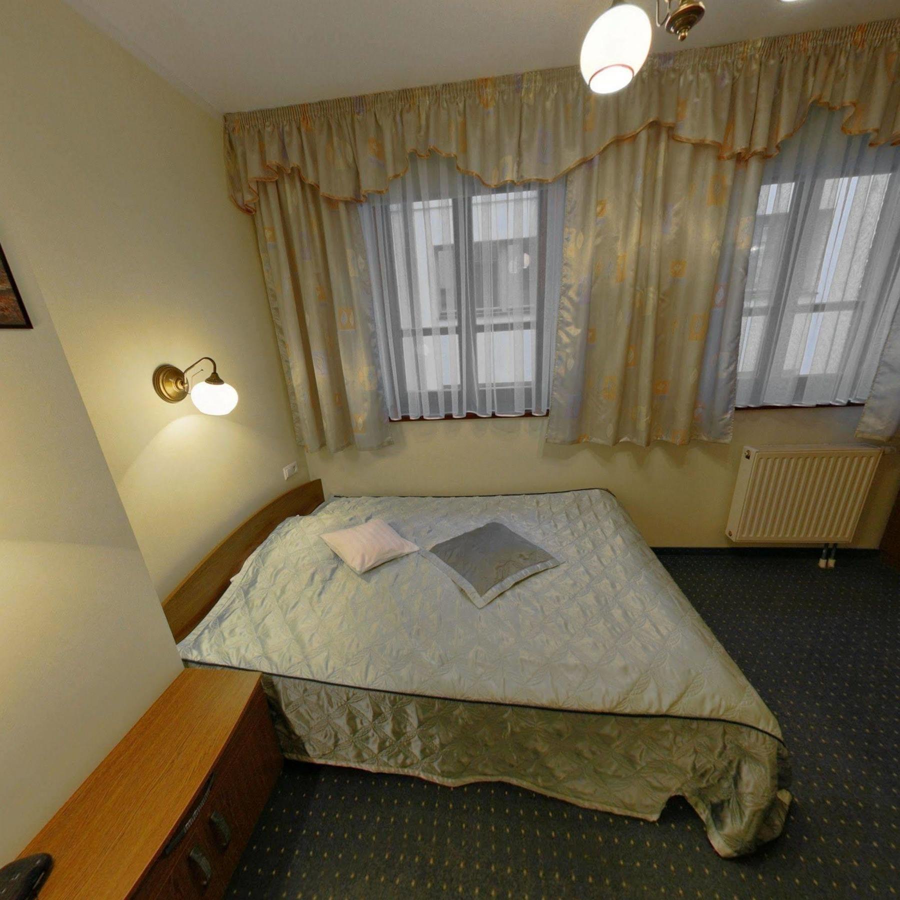 Hotel Restauracja Podzamcze Szczecin Bagian luar foto