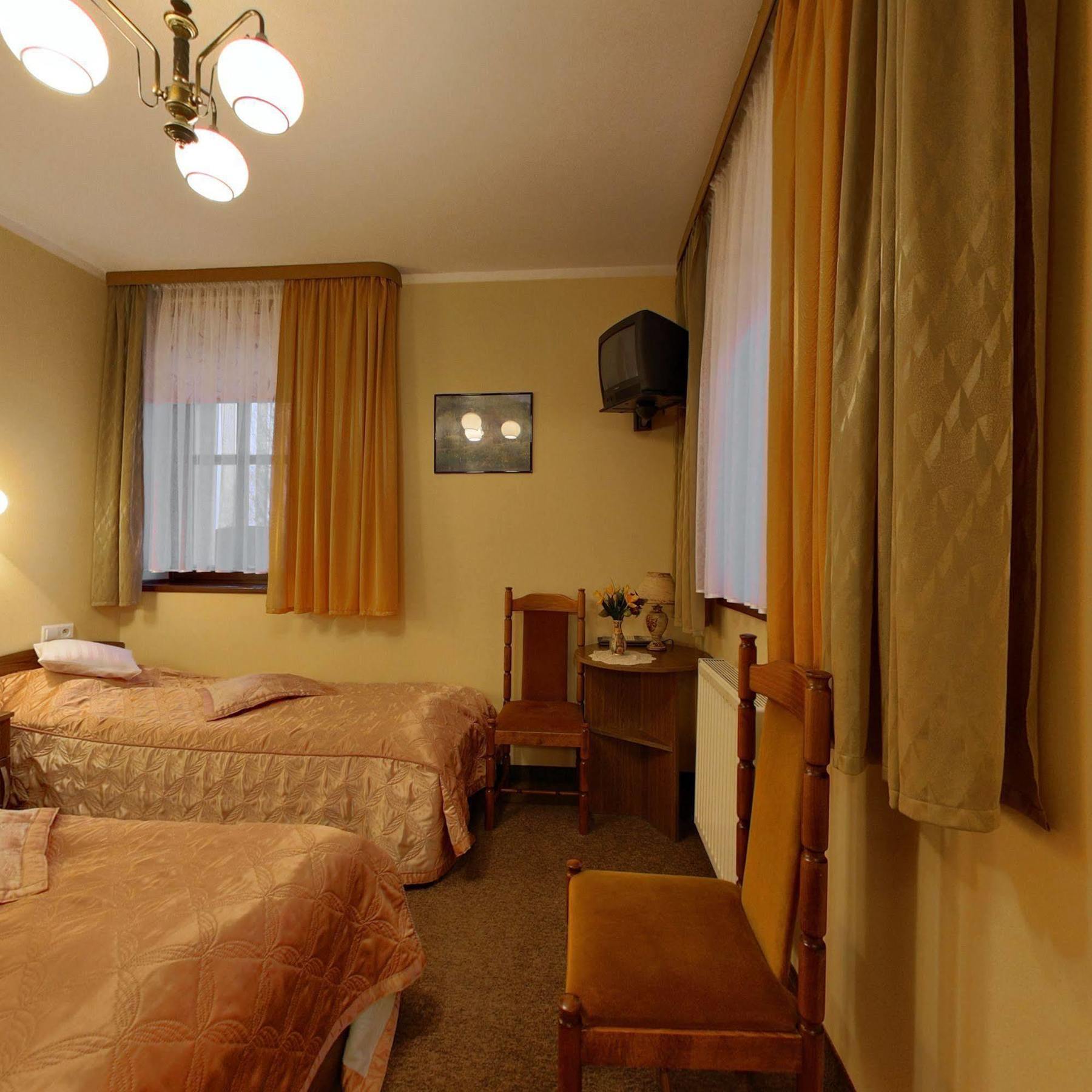 Hotel Restauracja Podzamcze Szczecin Bagian luar foto