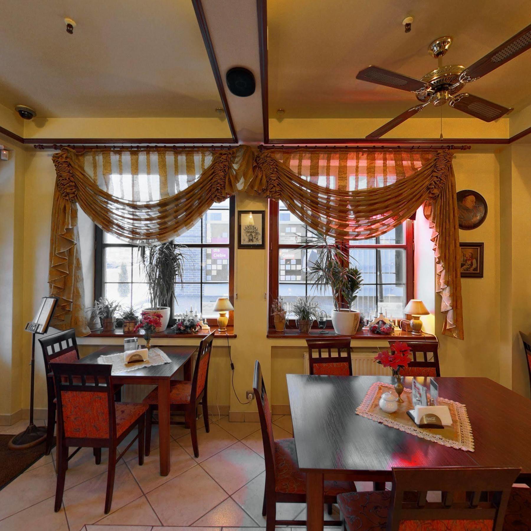 Hotel Restauracja Podzamcze Szczecin Bagian luar foto