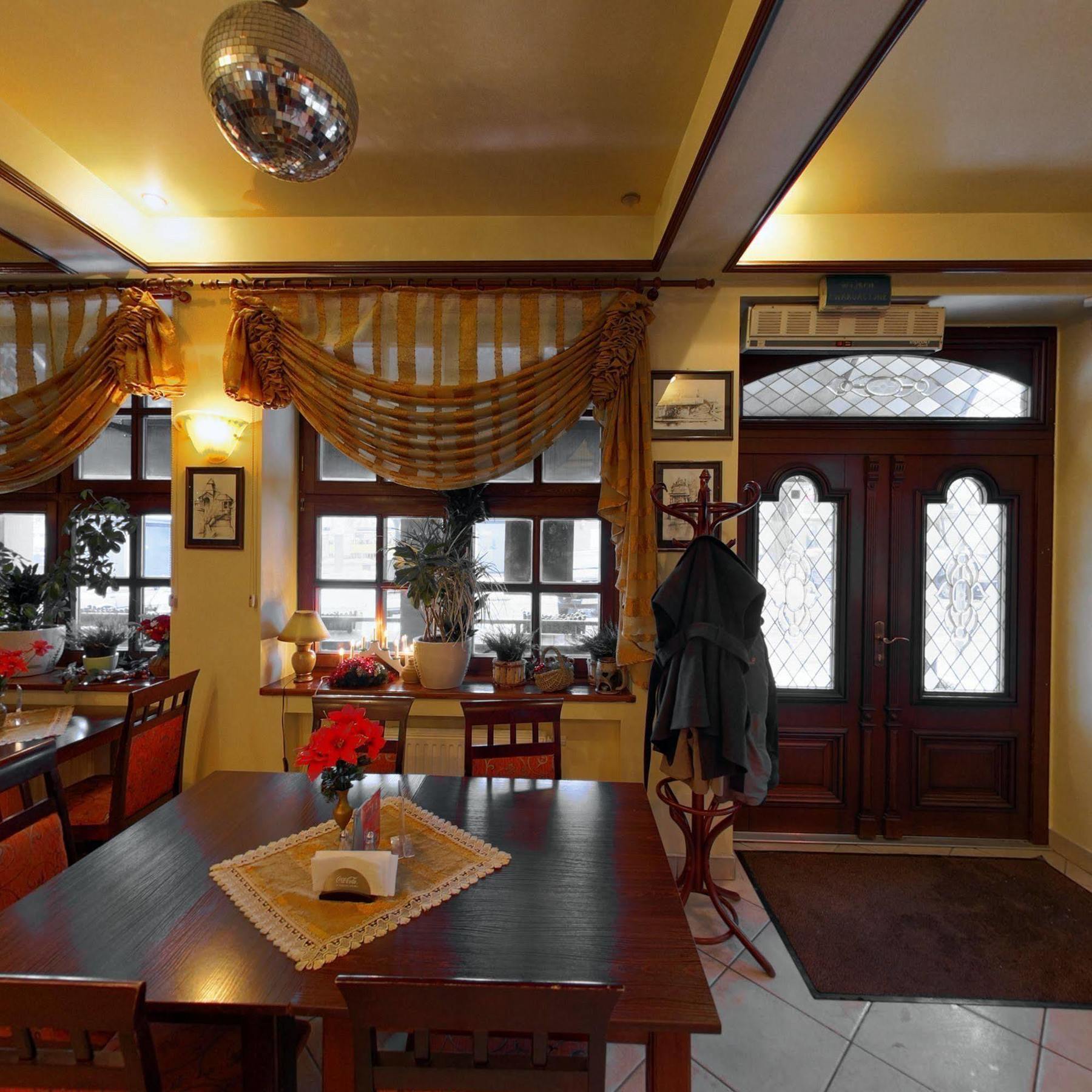 Hotel Restauracja Podzamcze Szczecin Bagian luar foto