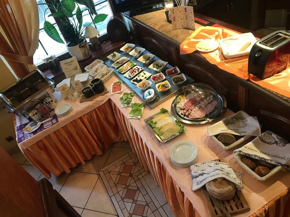 Hotel Restauracja Podzamcze Szczecin Bagian luar foto