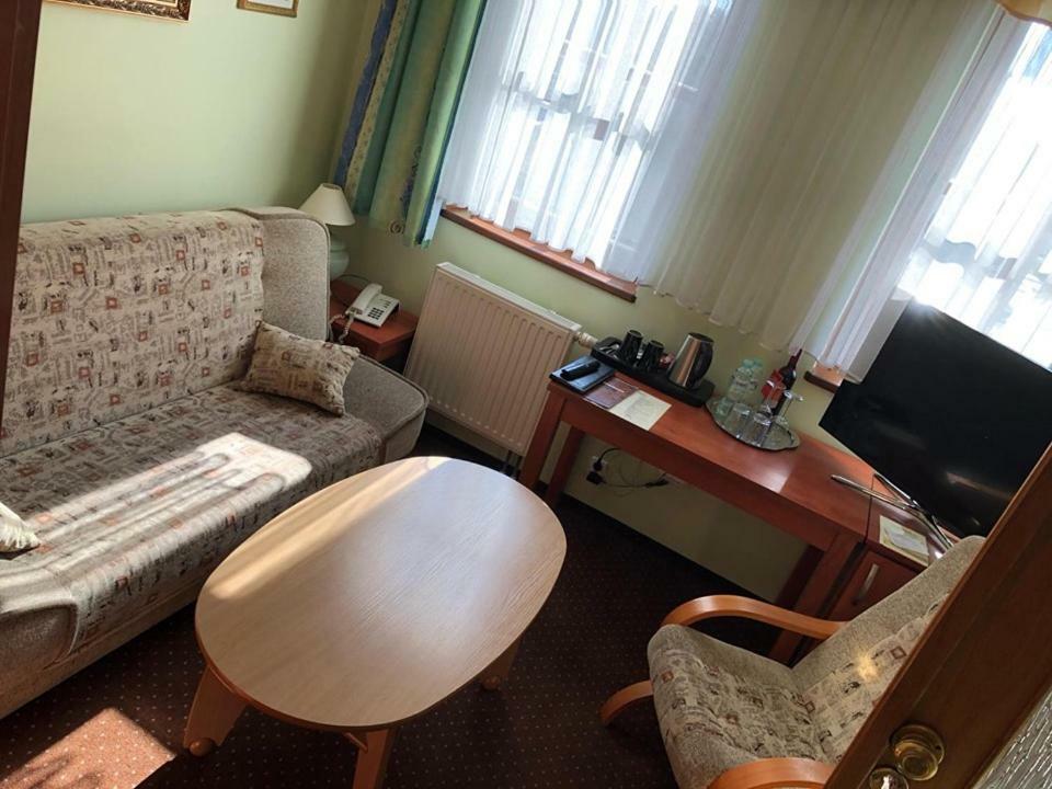 Hotel Restauracja Podzamcze Szczecin Bagian luar foto